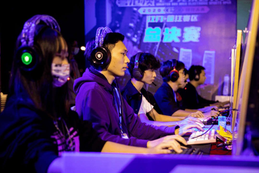 而萨拉赫则 而萨拉赫则